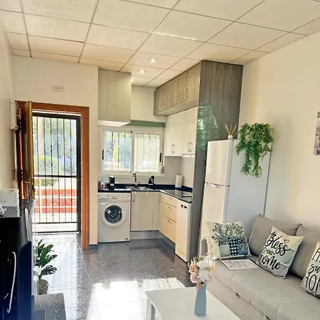 Apartment A 100 Metros De La Playa. Parking Gratuito Privado